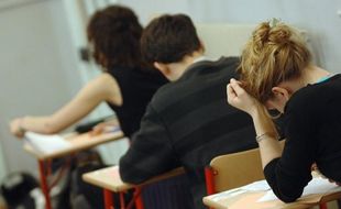 Le bac professionnel, qui a réuni les lycéens l'ayant préparé en quatre et en trois ans, a connu une forte baisse de son taux de réussite cette année, posant la question du bien-fondé de la réforme qui a réduit le cursus pour l'aligner sur la durée des autres baccalauréats.