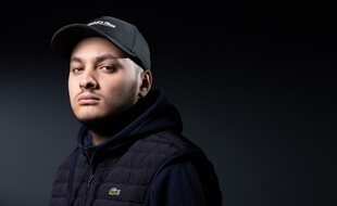 Taha Bouhafs est accusé d'outrage et rébellion envers un policier.