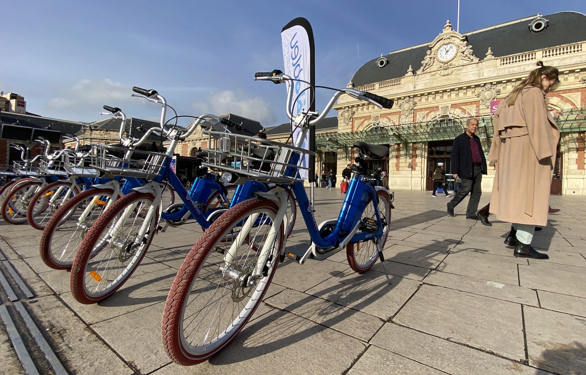 Un best sale vélo bleu