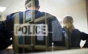 Quatre des six suspects arrêtés lundi en région parisienne lors du démantèlement d'une cellule islamiste présumée ont été mis en examen vendredi et trois d'entre eux ont été placés en détention provisoire, a indiqué à l'AFP une source judiciaire.