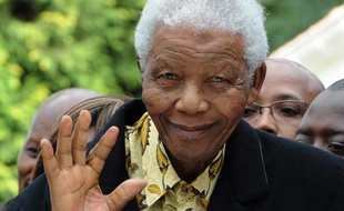 L'auteur de ce témoignage, Bryan Pearson, un Sud-Africain, a été correspondant de l'AFP en Afrique du Sud de 1990 à 1999. Il a, à ce titre, suivi le parcours de Nelson Mandela depuis sa sortie de prison jusqu'à son départ du pouvoir.
