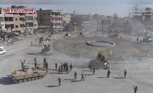 A Raqqa, Al-Naïm square, surnommé le «rond-point de l'enfer» a été libéré le 16 octobre 2017 par les Forces démocratiques syriennes.
