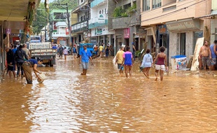 Six personnes sont décédées à la suite de pluies diluviennes au Brésil.