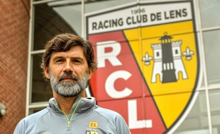 Eric Sikora, nouvel entraîneur du RC Lens/ AFP PHOTO / PHILIPPE HUGUEN