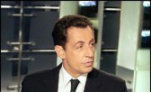 Nicolas Sarkozy justifie dans son dernier livre "Témoignage" sa candidature à la présidentielle de 2007, se réclame du "gaullisme" qui a guidé son engagement politique et dit son "admiration" pour Jacques Chirac.