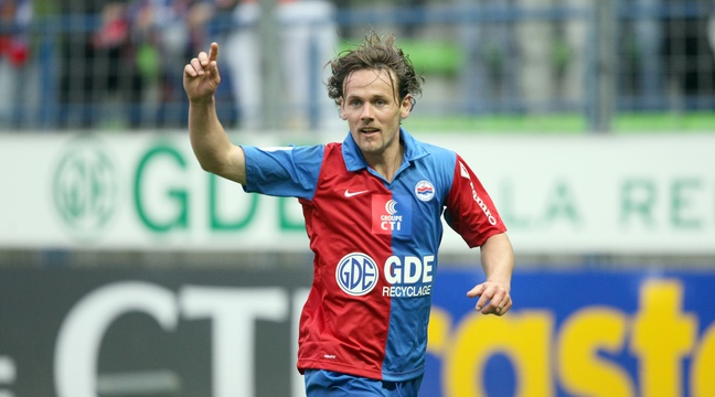 Bassin d’Arcachon : L’ancien footballeur pro, Steve Savidan, limogé par son club - 20 Minutes