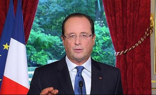 L'intervention télévisée de François Hollande dans l'affaire Leonarda samedi est considérée comme un fiasco par une majorité d'éditorialistes qui parlent lundi de "naufrage" ou de "séquence dévastatrice" pour le président et sa majorité.