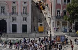 Des victimes étrangères identifiées après le drame du funiculaire de Lisbonne