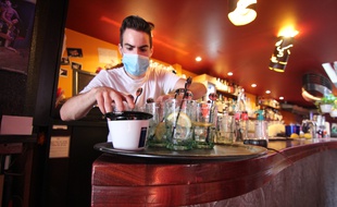 A Rennes, les bars ont rouvert le mardi 2 juin à l'occasion de la deuxième phase de déconfinement.