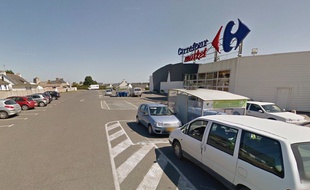 Google Street View du magasin Carrefour Market de Penvénan, dans les Côtes d'Armor.