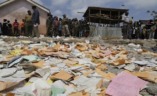 Les décombres de l'école de Nairobi, où plusieurs salles de classe se sont effondrées le 23 septembre 2019, causant la mort de sept élèves kényans.