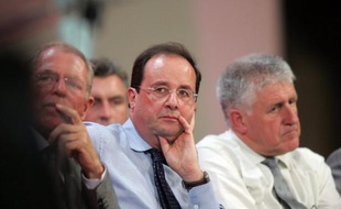 Le député-maire socialiste de Lens, Guy Delcourt, a estimé vendredi que Martine Aubry avait fait preuve de "précipitation" et de "maladresse" en annonçant jeudi la création d'une commission d'enquête sur le fonctionnement du Parti socialiste dans le Pas-de-Calais.