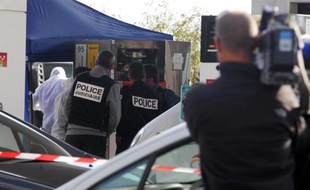 Jacques Santoni, présenté comme le chef présumé de la bande dite du Petit Bar à Ajaccio, doit être présenté jeudi à un juge d'instruction enquêtant sur l'assassinat de l'avocat Antoine Sollacaro en octobre 2012, a-t-on appris de source judiciaire et proche du dossier.