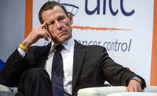 Lance Armstrong, le multiple champion du Tour de France, déchu de tous ses titres pour dopage, sera l'invité de l'animatrice télévisée très populaire Oprah Winfrey, le 17 janvier, a annoncé mardi la chaîne alors que selon le New York Times le cycliste envisage de passer aux aveux.