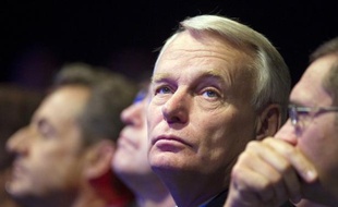 Jean-Marc Ayrault, le président du groupe des députés PS, a estimé mercredi que Ségolène Royal, qui a marqué son intérêt pour le "perchoir" de l'Assemblée, "en a les compétences", mais il a appelé à attendre le verdict des urnes c'est-à-dire à d'abord "respecter les électeurs".