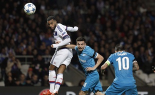 Alexandre Lacazette s'est démené sur le front de l'attaque lyonnaise face au Zénith, en vain.