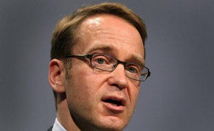 La Bundesbank a également publié vendredi de nouvelles prévisions d'inflation: elle mise toujours sur une hausse des prix en Allemagne de 2,1% en 2012 et s'attend désormais à une hausse de 1,5% en 2013, contre 1,6% selon sa précédente prévision.