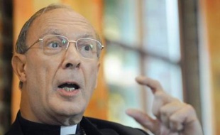 La contestation par des catholiques du primat de l'Eglise belge André-Joseph Léonard après ses propos controversés sur la pédophilie et le sida a pris une nouvelle tournure avec un appel vendredi à le "boycotter" jusqu'à ce qu'il soit nommé ailleurs.