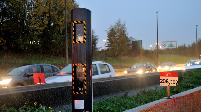 Faire Ralentir Les Voiture Devant Chez Soi Landes: Pour faire ralentir les automobilistes, il installe un faux