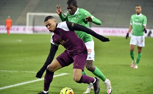 Lucas Gourna-Douath a su limiter l'influence de Kylian Mbappé, mercredi dans le Chaudron. Philippe DESMAZES
