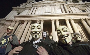 Des Anonymous photographiés à Londres le 15 octobre 2011.