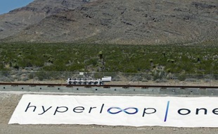 Premier test du projet Hyperloop One à Las Vegas, le 11 mai 2016