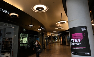 Les commerces fermés, le 8 février, à Munich.