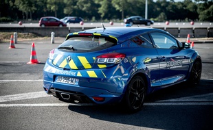 Illustration. Véhicule rapide d'intervention de la gendarmerie.