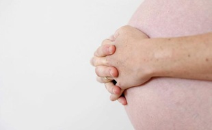 Illustration femme enceinte.