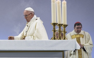 Le pape François célébrait une messe en Suisse, le 21 juin 2018.