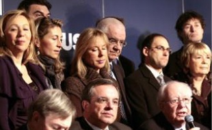 De gaucheà droite: Bernard Deflesselles, Thierry Mariani et Jean-Claude Gaudin.