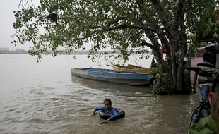 La rivière Yamuna est en crue à New Delhi en raison de la mousson.