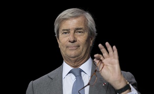 Le groupe Bolloré réclamerait 50 millions d'euros à France Télévisions.