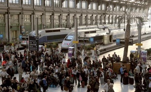 Les Français se disent majoritairement favorables (70%) à l'ouverture à la concurrence du marché ferroviaire alors que le premier train privé de voyageurs, Thello, partira dimanche de Paris à destination de Venise, selon un sondage CSA pour l'association française du rail (Afra).