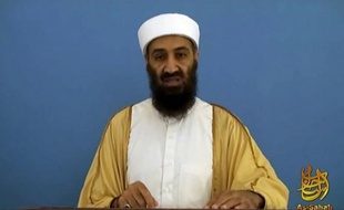 Les 17 lettres rendues publiques jeudi parmi les milliers de documents récupérés par les Etats-Unis dans la résidence d'Oussama Ben Laden à Abbottabad montrent les débats internes à Al-Qaïda et les inquiétudes d'un chef reclus mais qui restait en contact avec ses affidés.
