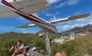 Un touriste a été frôlé par un avion sur l'île de Saint-Barthélémy.