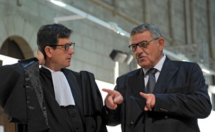 René Marratier, aux côtés de son avocat, à la cour d'appel de Poitiers. AF/ G. Souvant