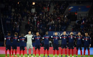 France-Kazahkstan et la minute de silence au Parc des Princes, le 13 novembre 2021.