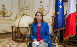 La ministre de l'Ecologie, Ségolène Royal, pose lors d'une interview pour The Associated Press à Paris, le 30 mai 2015.