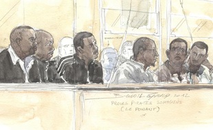 Les présumés pirates somaliens lors du procès de l'affaire du Ponant, le 22 mai 2012, à Paris.