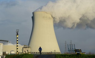 La centrale nucléaire de Doel, en Belgique, le 12 janvier 2016