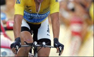 L'Union cycliste internationale (UCI) a reconnu lundi qu'un membre de ses services avait facilité de bonne foi le travail de recoupement mené par L'Equipe sur l'analyse des échantillons du coureur américain Lance Armstrong accusé par le journal français d'être positif à l'EPO dans le Tour de France 1999.