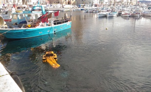 Le jellyfishbot va très prochainement assurer le nettoyage du port de Cassis