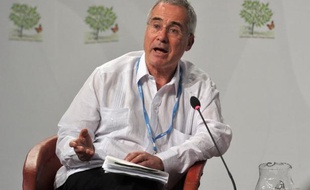 Même si les pays industrialisés cessaient d'émettre des gaz à effet de serre en 2030, les pays en développement devraient quand même réduire les leurs pour contenir le réchauffement à +2°C, affirme mardi une étude co-signée par l'économiste britannique Nicholas Stern.