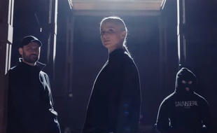 Madame Monsieur et Kalash Criminel dans «Comme si j'avais mille ans».