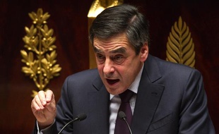 Le Premier ministre, François Fillon, le 6 décembre 2011, devant l'Assemblée nationale, à Paris.