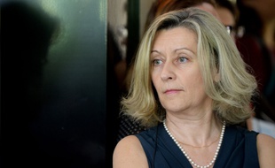 L'ex-ministre Hélène Conway-Mouret a remis mercredi à Manuel Valls 50 propositions pour simplifier le retour des Français expatriés.