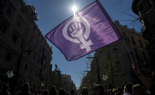 Drapeau du mouvement féministe