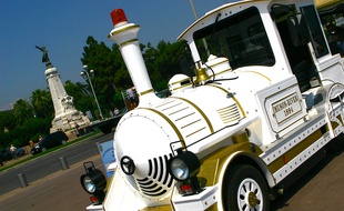 L'actuel petit train touristique de Nice.