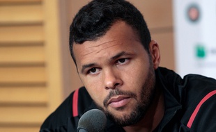 Jo-Wilfried Tsonga en conférence de presse à Roland-Garros le 28 mai 2016.